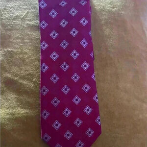 Donald Trump 100% Silk Elegant Red Patterned Tie